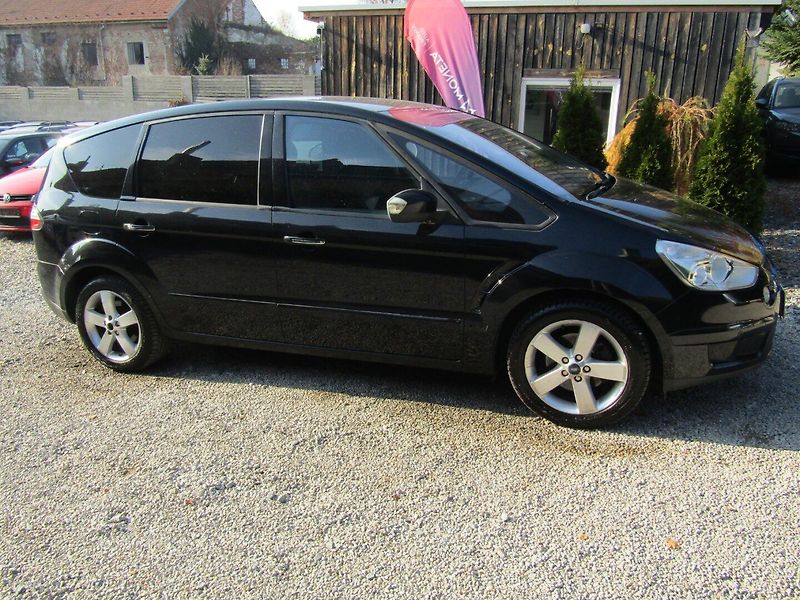 Ford S-MAX (2008) 1.8 TDCi 92kW  7 MÍST - fotka 8 z 35