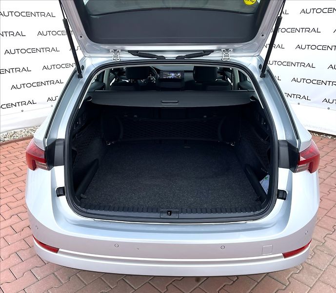 Škoda Octavia 1,5 TSi G-tec,DSG,STYLE - fotka 10 z 26