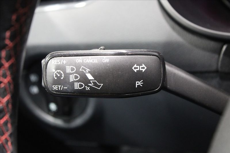 Škoda Octavia 2,0 162 kW RS DSG, NAVI, 1. ma - fotka 19 z 39
