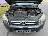 Toyota RAV4 2,2 D4-D 4WD / 130 kW /  - náhled 24