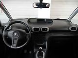Citroën C3 Picasso (2010) 1.6 VTi, AC, temp, tažné - náhled 8