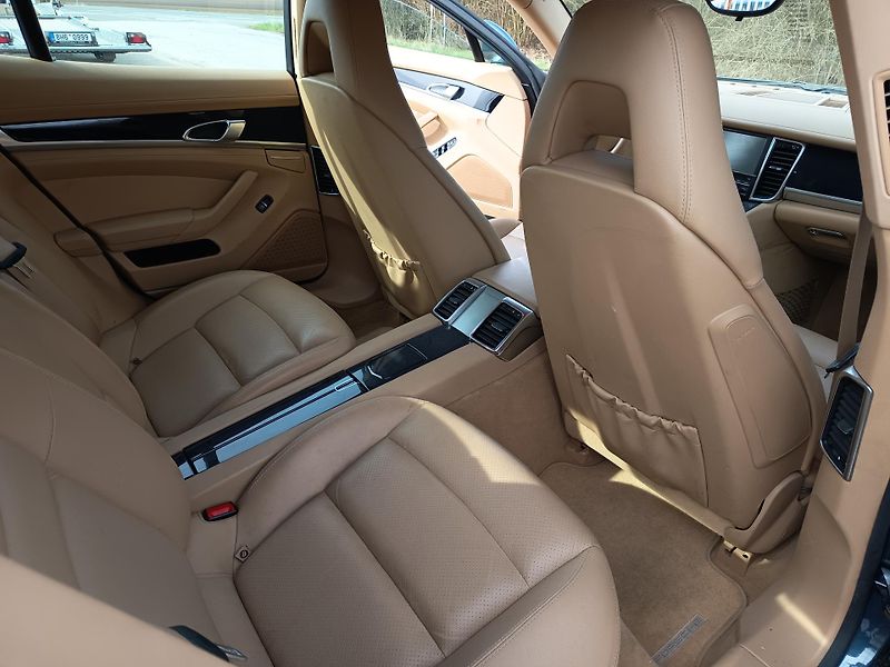 Porsche Panamera (2010) 3.6 220kw 4x4 Top!!! - fotka 41 z 60