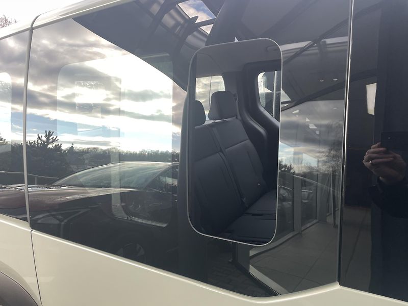 Kia PV5 (2026) 5P 4x2 PLUS 89 KW + 51,5 KWH - fotka 24 z 31