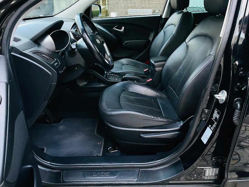 Hyundai ix35 2.0CRD 4X4 AUT KAMERA SERVISKA - fotka 28 z 44