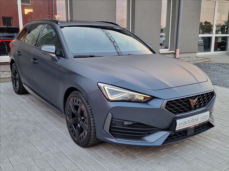 Cupra Leon 1.4TSI e-HYBRID 180kW DSG ST - fotka 3 z 50