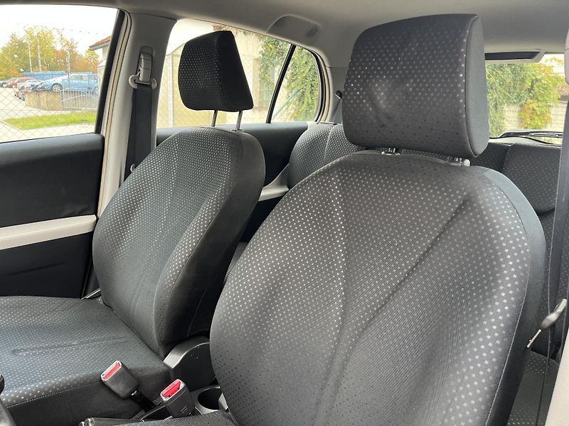 Toyota Yaris 1.3VVT-i 74kw KLIMA PŮVOD ČR  - fotka 10 z 38