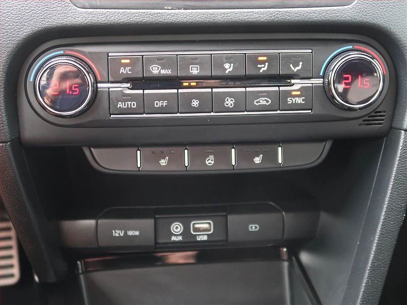 Kia Ceed (2019) GT Line 1.4 T-GDI, Automat - fotka 17 z 19