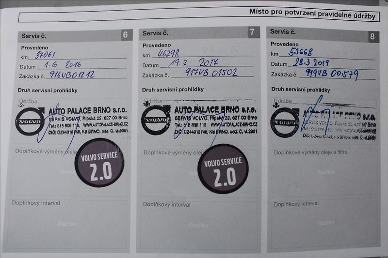 Volvo S40 2,4 i  NOVÉ V ČR,SERVIS - fotka 25 z 27