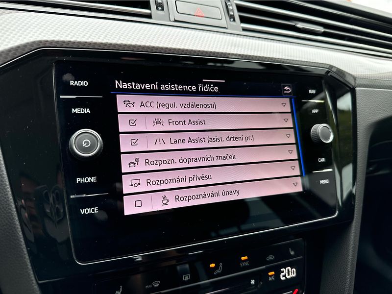 Volkswagen Passat Alltrack 2,0 TDI 147kw 4-motio - fotka 15 z 22