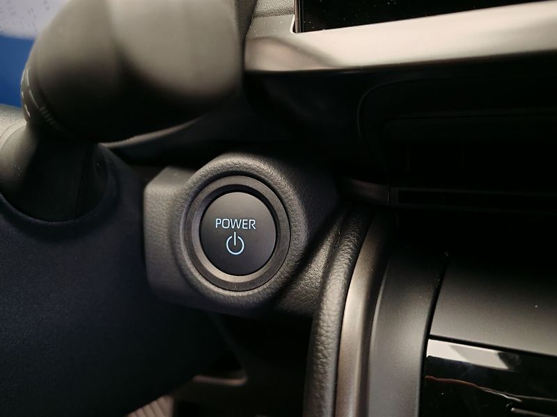 Toyota C-HR 2.0 Hybrid E-CVT Style - fotka 29 z 39