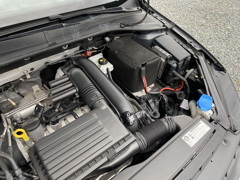 Volkswagen Golf 1.2 TSI 81kW -ALLSTAR-PDC-ALU - fotka 42 z 43