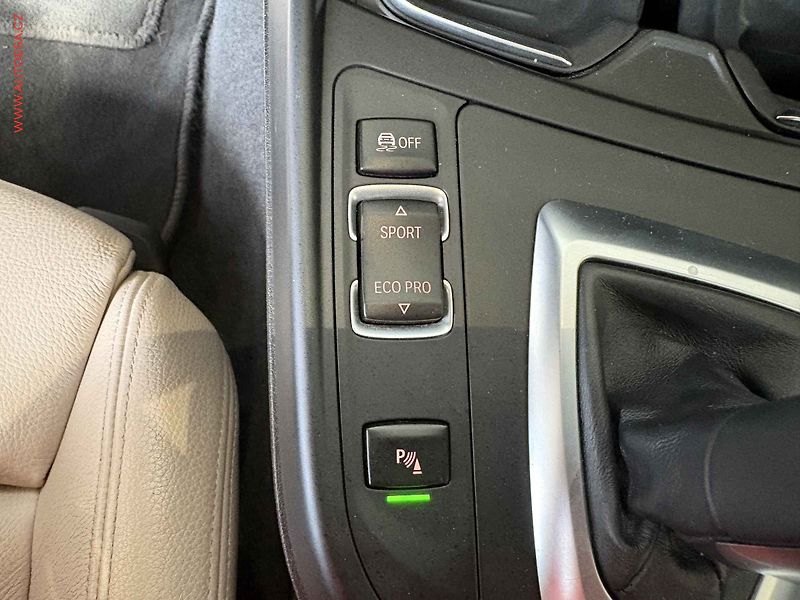 BMW Řada 1 (2015) 3.0 xD, ČR, AT - fotka 17 z 18