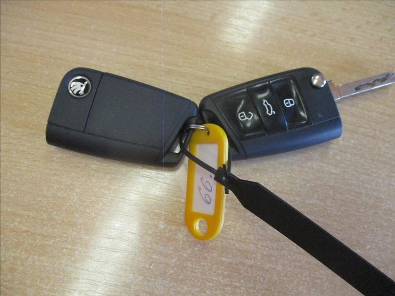 Škoda Fabia 1,0 TSI, klima,servis,DPH,CZ, - fotka 18 z 23