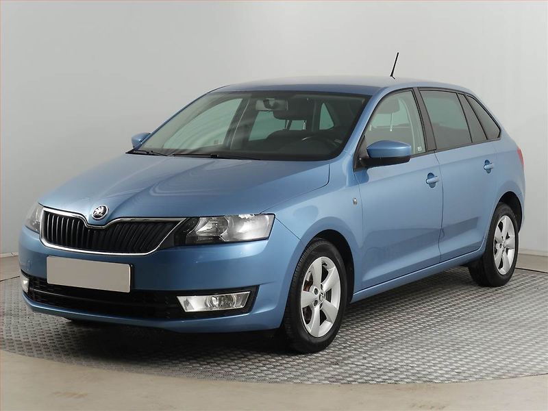 Škoda Rapid (2015) Spaceback 1.2 TSI - fotka 2 z 16