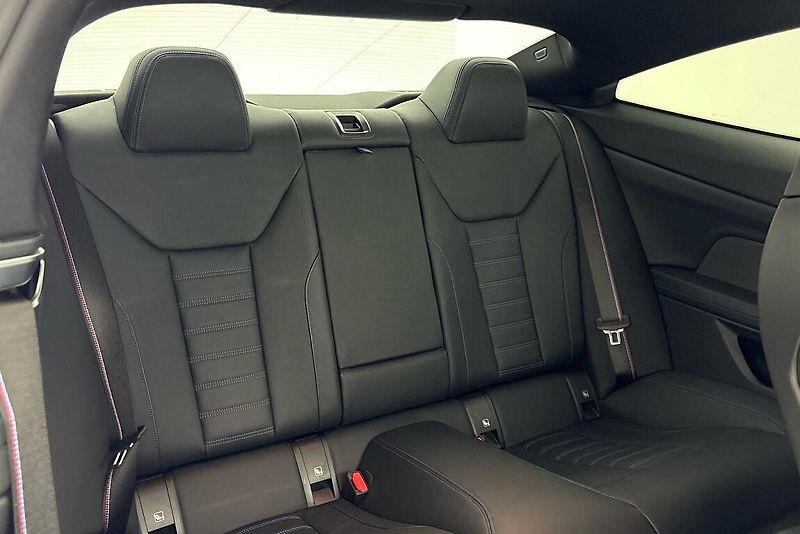 BMW Řada 4 M440i xDrive - fotka 10 z 23