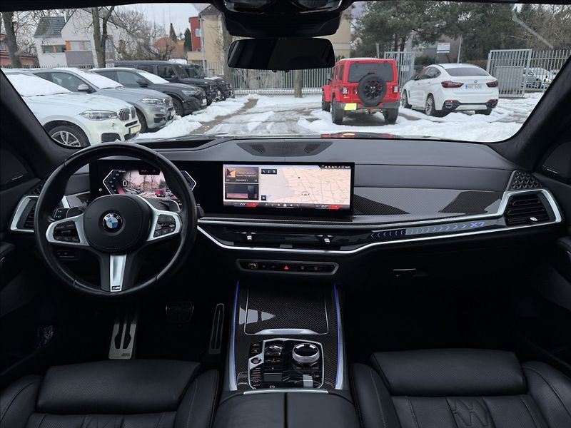 BMW X7 40d Xdrive Msport - fotka 11 z 40