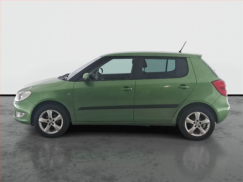Škoda Fabia (2013) Ambiente 1.2 TSI - fotka 3 z 17