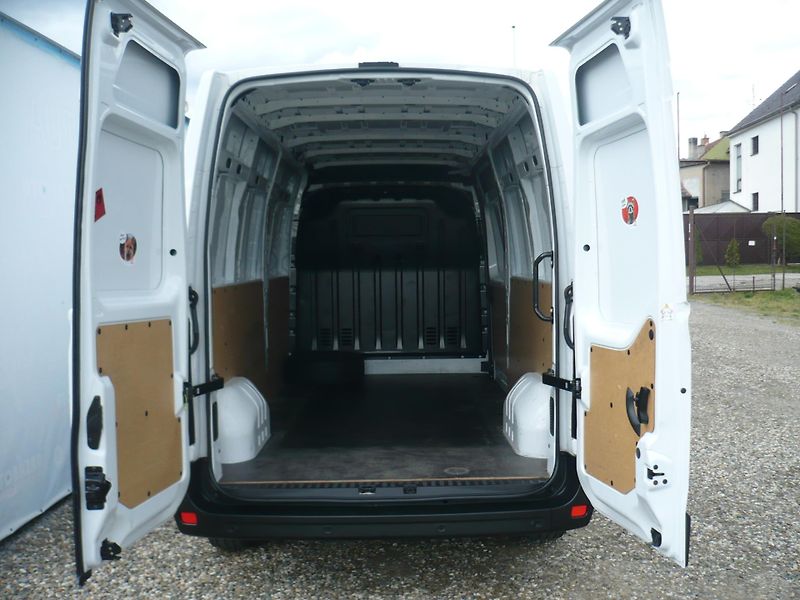 Renault Master 2.3dCi L3H2 DPH Klima - fotka 18 z 28