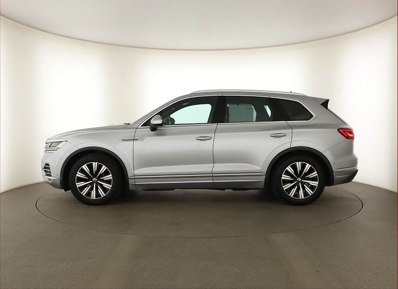 Volkswagen Touareg (2020) 3.0 TDI - fotka 3 z 21