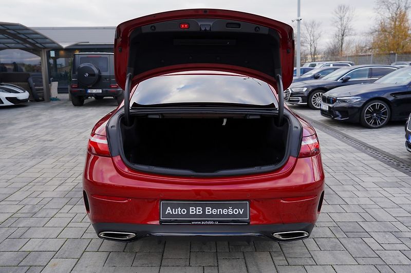 Mercedes-Benz Třídy E E 400 AMG 4Matic+,Burmester - fotka 11 z 43