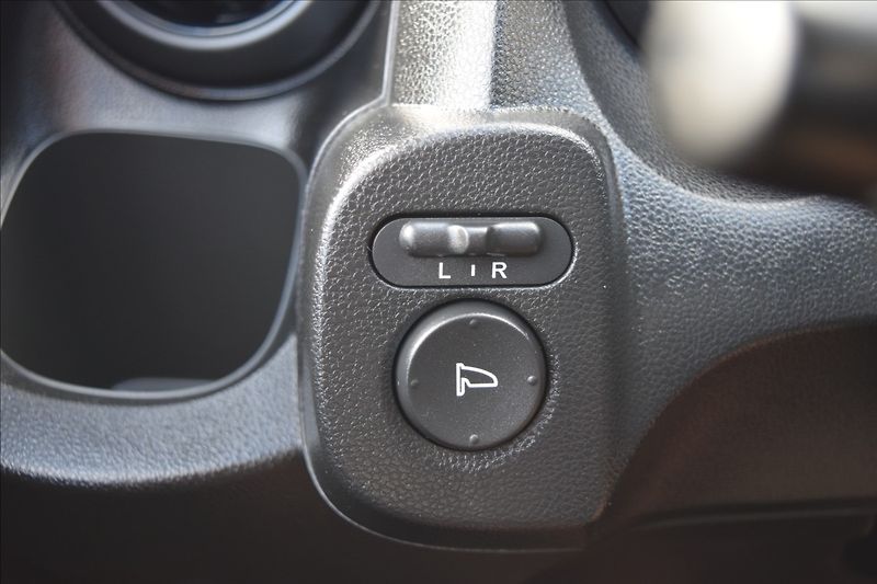 Honda Jazz 1,2 i 66KW ALU KLIMA NÍZKÉ KM - fotka 21 z 35