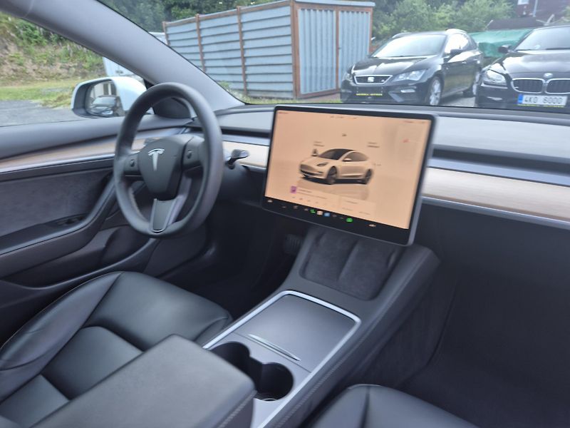 Tesla Model 3 LONG RANGE DUAL MOTOR SOH 91% - fotka 42 z 50