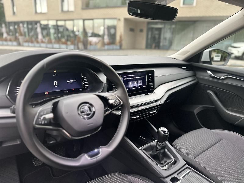 Škoda Octavia (2023) - fotka 7 z 16