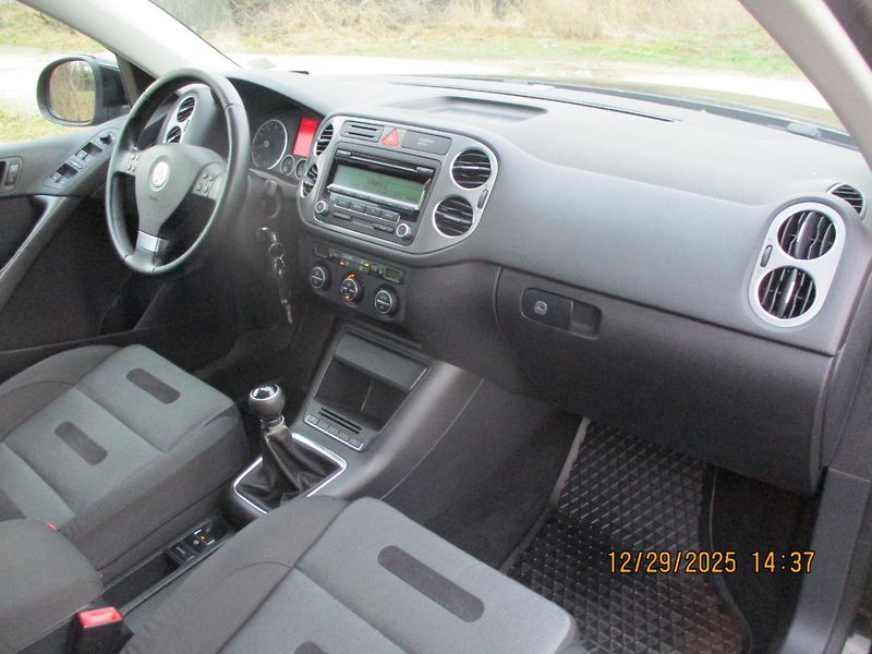 Volkswagen Tiguan 1.4TSi 4x4 VÝHŘEV NEZ.TOPENÍ - fotka 25 z 42