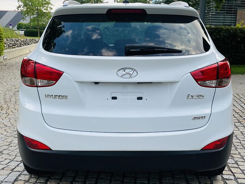 Hyundai ix35 2.0i 4x4 1MAJIITEL KAMER TAŽNÉ - fotka 15 z 46