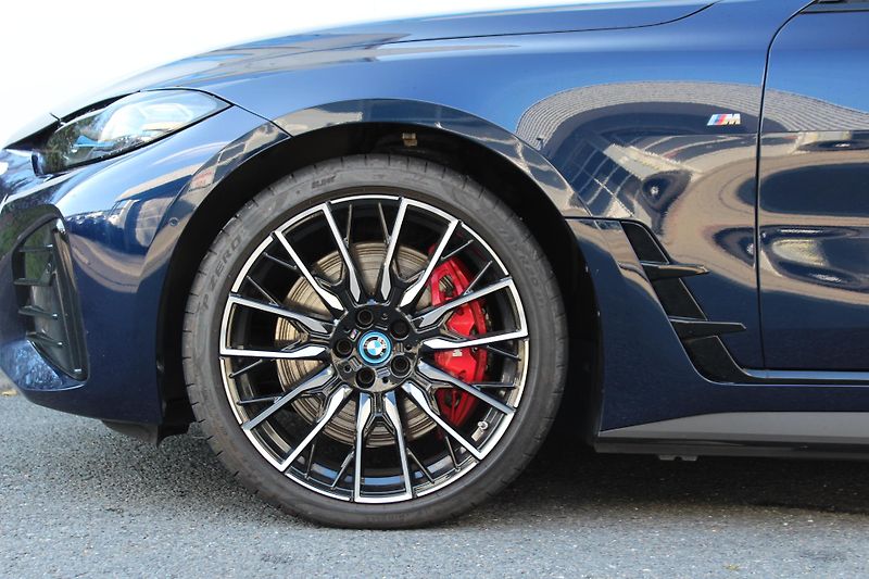 BMW i4 M50 - fotka 6 z 24