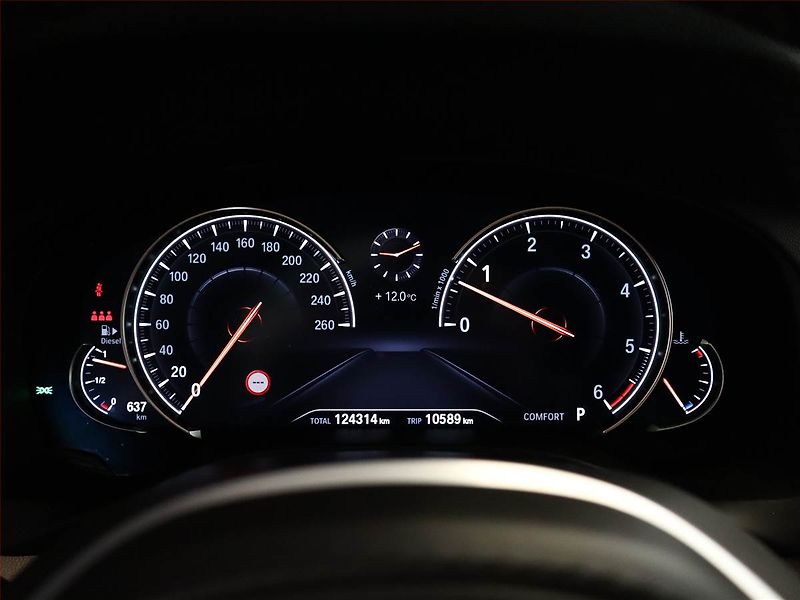 BMW X4 (2019) M Sport xDrive30d - fotka 9 z 22