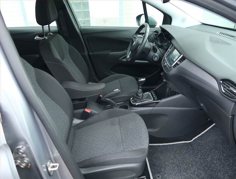 Opel Crossland X (2021) Edition 1.2 Turbo, ČR,1.maj - fotka 9 z 17