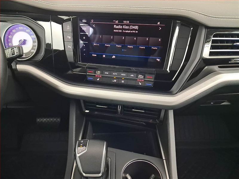 Volkswagen Touareg (2020) 3.0 TDI - fotka 12 z 21