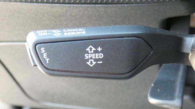 Audi A1 35 TFSI S-line Stronic - fotka 11 z 22
