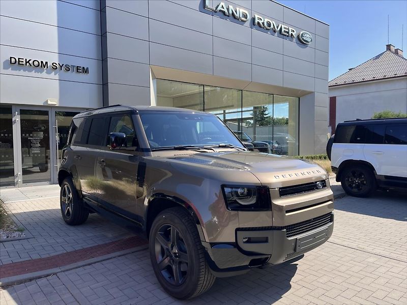 Land Rover Defender (2026) 3,0 110 X-Dynamic SE D250 AWD - fotka 2 z 19
