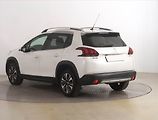 Peugeot 2008 (2017) Style 1.2 PureTech, Automat - náhled 3