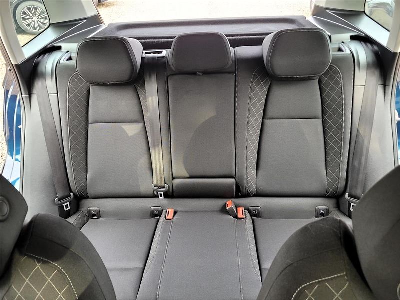 Škoda Karoq 1,5 TSI,DSG,navi,110kw - fotka 40 z 49