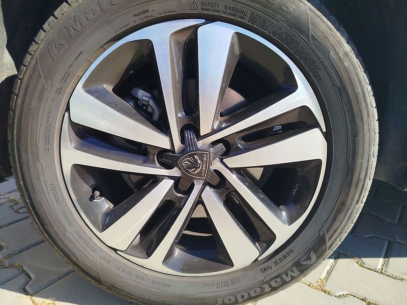 Peugeot Traveller ACTIVE STANDARD 2.0BHDi 180 EA - fotka 25 z 35