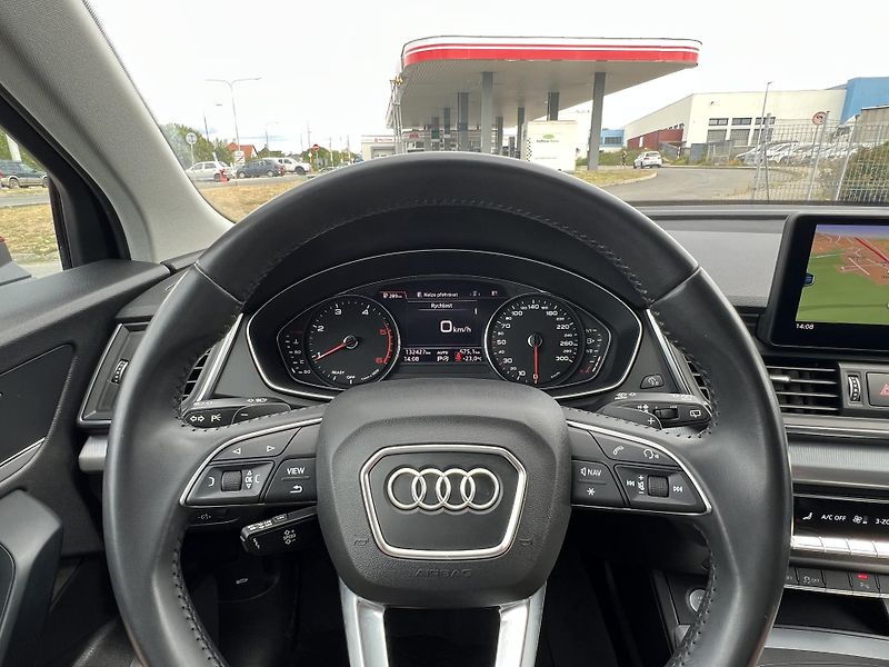 Audi Q5 (2019) 2.0 TDI 4x4 quattro - fotka 26 z 35