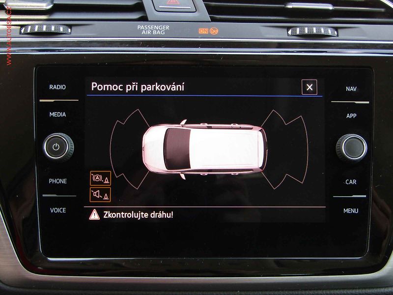 Volkswagen Touran (2022) 2.0 TDi, Comfortline, DSG - fotka 17 z 20