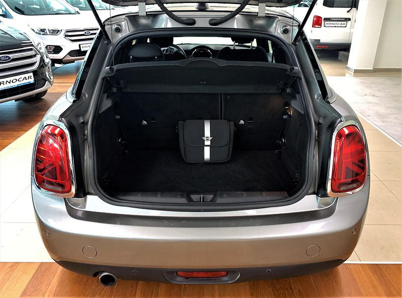 Mini Cooper 1.5T, 100 kW, ČR, LED, DPH - fotka 8 z 34