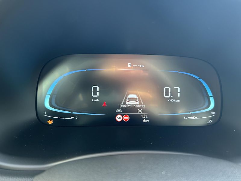 Hyundai i30 WG 1,5i 70 kW MT COMFORT FL - fotka 18 z 30