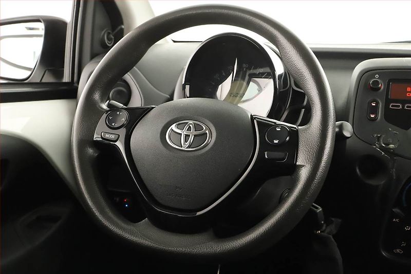 Toyota Aygo (2021) 1.0 VVT-i, LPG - fotka 11 z 12