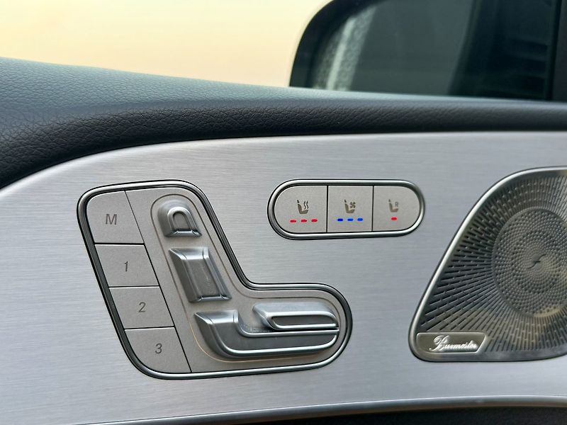 Mercedes-Benz GLE (2021) 350 de 4MATIC SUV - fotka 27 z 50