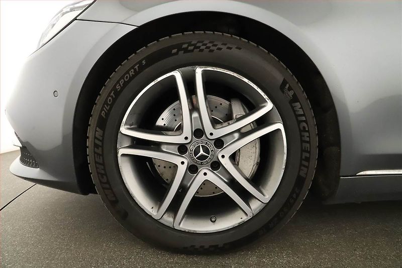 Mercedes-Benz Třídy S (2018) S 350 d - fotka 20 z 20