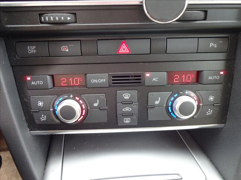 Audi A6 Allroad 3,0 TDI 176kW QUATRO - fotka 43 z 63