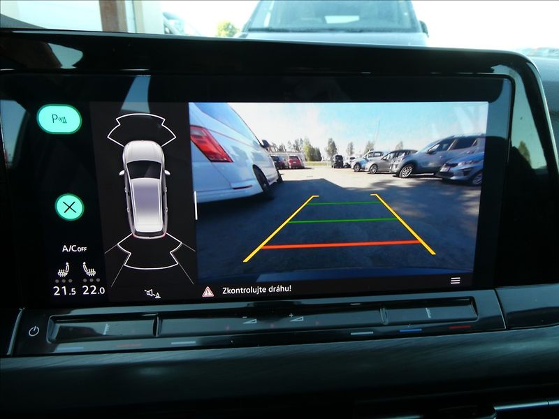 Volkswagen Golf 1,5 TSi 110kW Style,2xkola,DPH - fotka 33 z 47