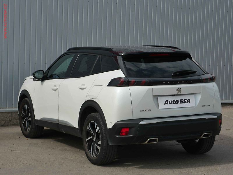 Peugeot 2008 (2020) 1.2 PT, GT Line, AT - fotka 6 z 28