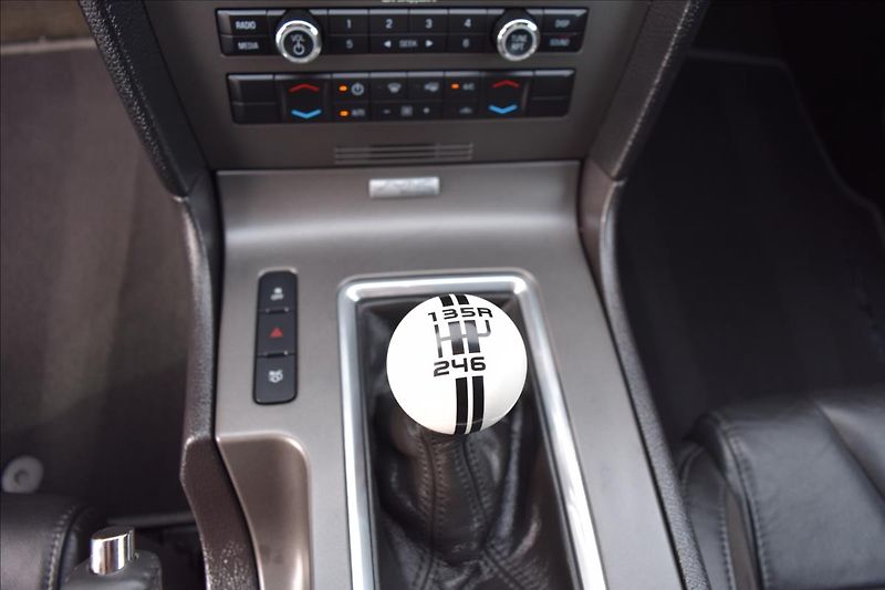 Ford Mustang 5,8 SHELBY GT500 485KW EU VERZ - fotka 35 z 43