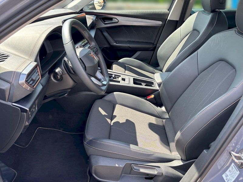 Cupra Formentor (2024) 1.5 TSI 150K DSG - fotka 17 z 30